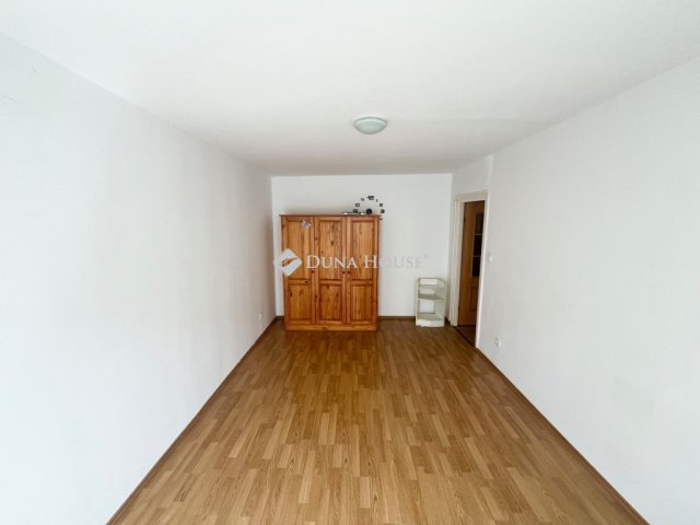 Kiadó téglalakás, albérlet, Hajmáskéren 110 E Ft / hó