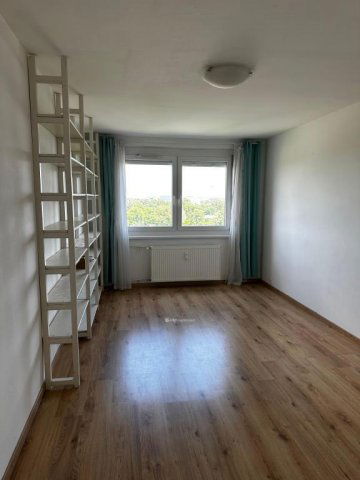 Eladó panellakás, Budapesten, III. kerületben 62.9 M Ft, 2 szobás