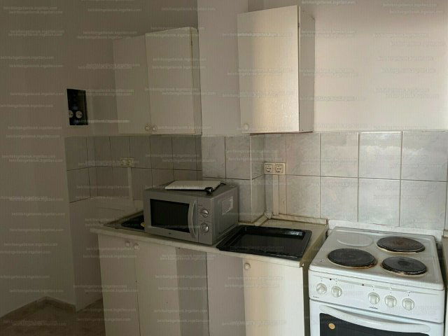 Eladó panellakás, Miskolcon, József Attila utcában 18.5 M Ft