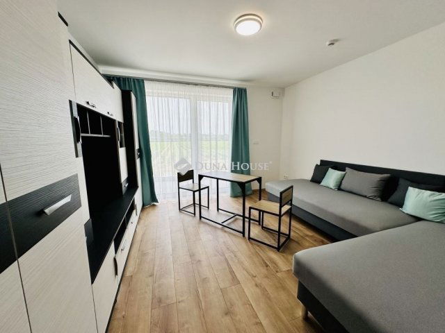 Eladó téglalakás, Kecskeméten 44.9 M Ft, 1 szobás