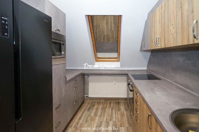 Eladó téglalakás, Nyíregyházán 42.5 M Ft, 1 szobás