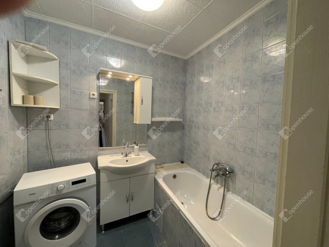 Kiadó téglalakás, albérlet, Debrecenben 200 E Ft / hó, 3 szobás