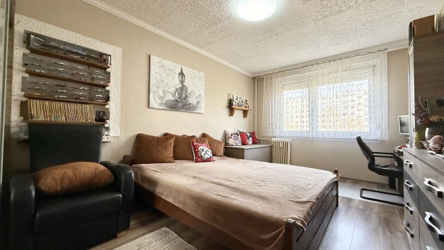 Eladó panellakás, Debrecenben 55.5 M Ft, 2 szobás