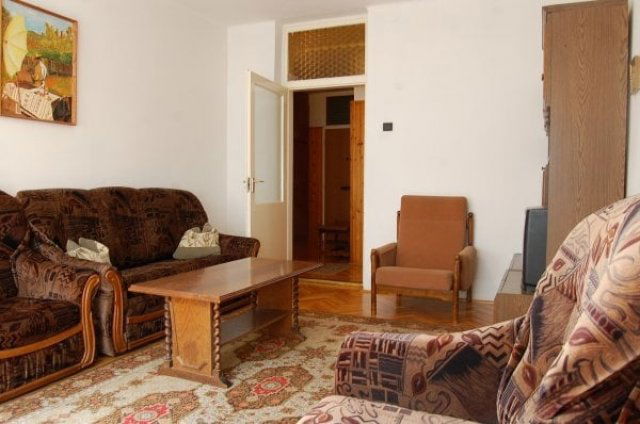 Kiadó téglalakás, albérlet, Debrecenben 210 E Ft / hó, 3 szobás