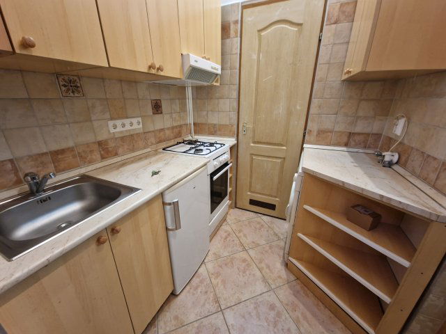 Kiadó téglalakás, albérlet, Budapesten, VI. kerületben