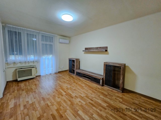 Eladó téglalakás, Debrecenben, Egyetem sugárúton 49.9 M Ft