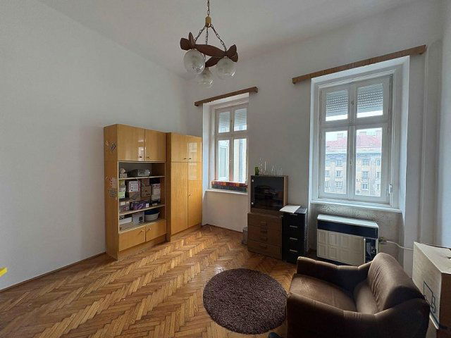 Eladó téglalakás, Budapesten, VII. kerületben, Erzsébet körúton