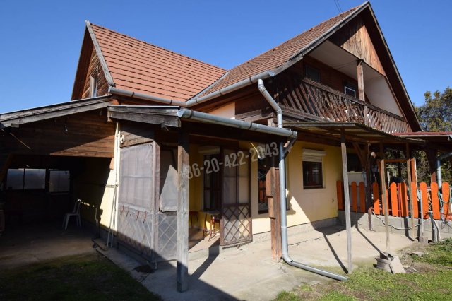 Eladó ikerház, Szigethalmon, Határ utcában 42.5 M Ft, 1+3 szobás