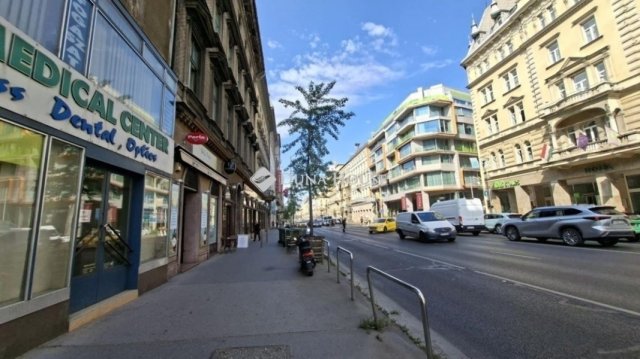 Eladó téglalakás, Budapesten, VIII. kerületben 88 M Ft, 3 szobás