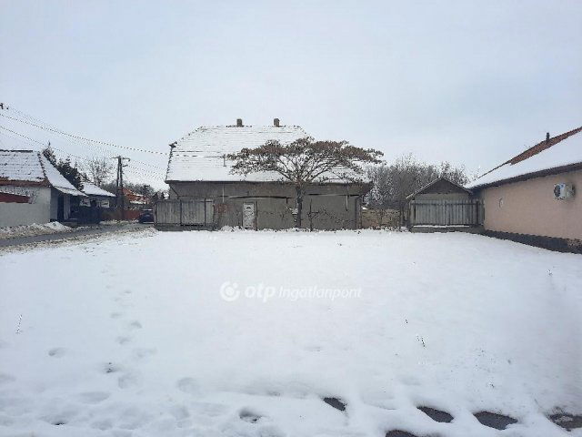 Eladó telek, Pilisen 19.5 M Ft / költözzbe.hu