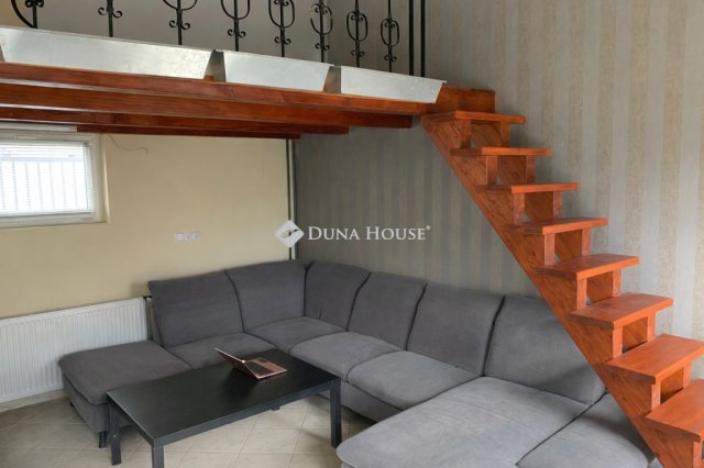 Eladó családi ház, Kiskunlacházán 32 M Ft, 1 szobás