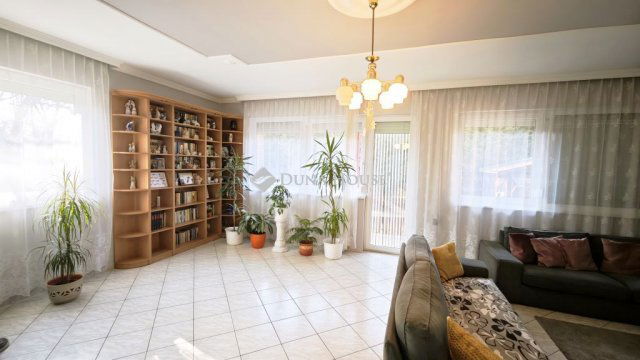 Eladó ikerház, Gödön 131 M Ft, 4 szobás / költözzbe.hu