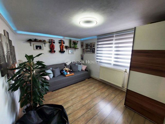 Eladó téglalakás, Kópházán 59.9 M Ft, 3 szobás