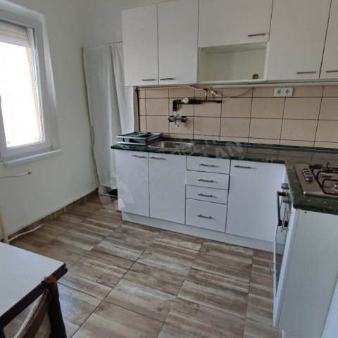 Kiadó téglalakás, albérlet, III. kerületben, Gyenes utcában