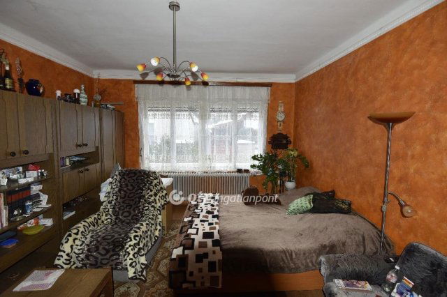 Eladó családi ház, Kaposváron 39.9 M Ft, 4+1 szobás