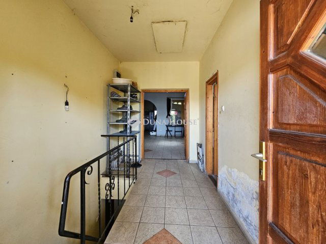 Eladó családi ház, Gödön 120 M Ft, 5 szobás
