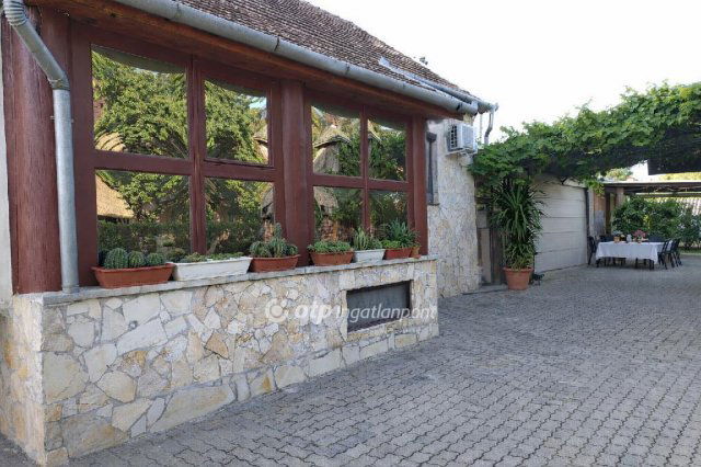 Eladó családi ház, Berettyóújfaluban 159.8 M Ft, 3 szobás