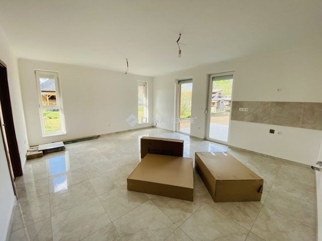 Eladó ikerház, Monoron 90 M Ft, 4 szobás / költözzbe.hu