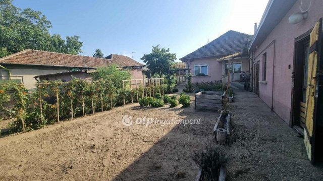 Eladó családi ház, Albertirsán 80 M Ft, 3 szobás