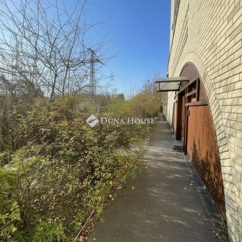 Eladó téglalakás, Budapesten, XVIII. kerületben 92.9 M Ft