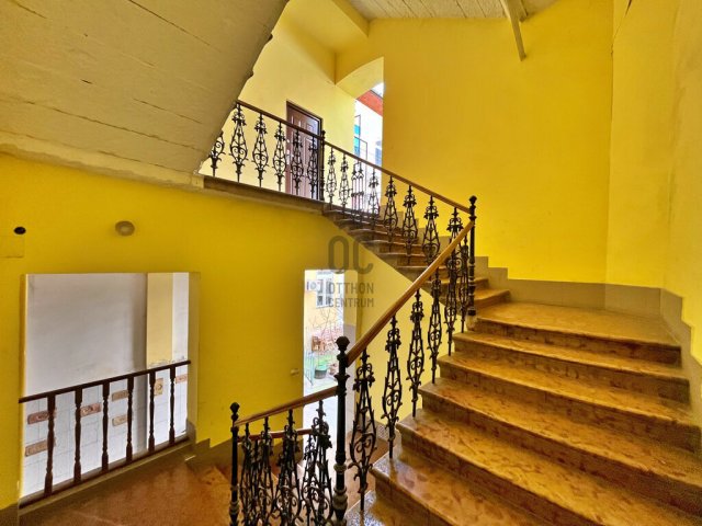 Eladó téglalakás, Budapesten, IX. kerületben 43.9 M Ft, 1 szobás