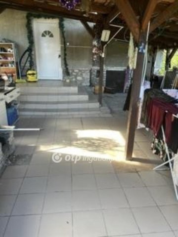 Eladó családi ház, Miskolcon 30 M Ft, 3 szobás