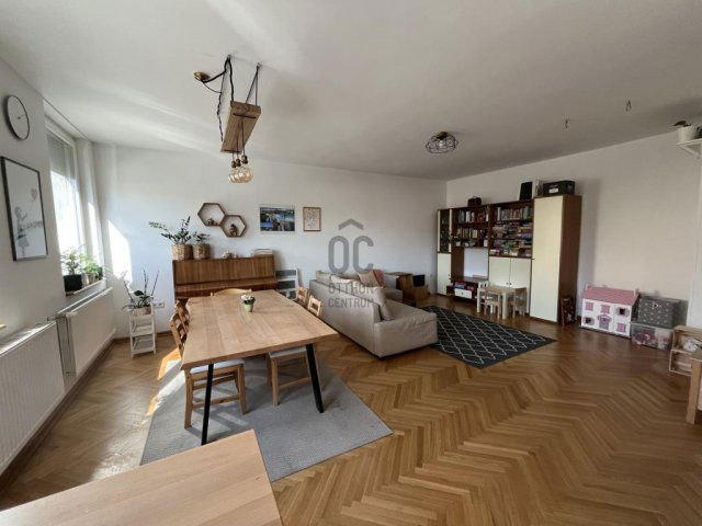 Eladó téglalakás, Pécsett 89.99 M Ft, 3 szobás