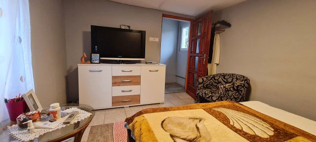 Eladó nyaraló, Dunaújvárosban 19.99 M Ft, 2 szobás