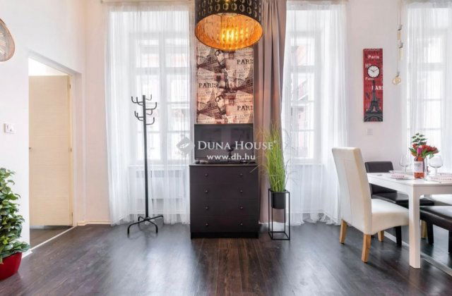 Eladó téglalakás, Budapesten, VII. kerületben 105 M Ft, 2 szobás