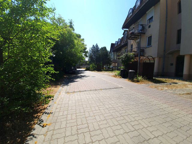 Eladó téglalakás, Szigetszentmiklóson 44 M Ft, 2 szobás