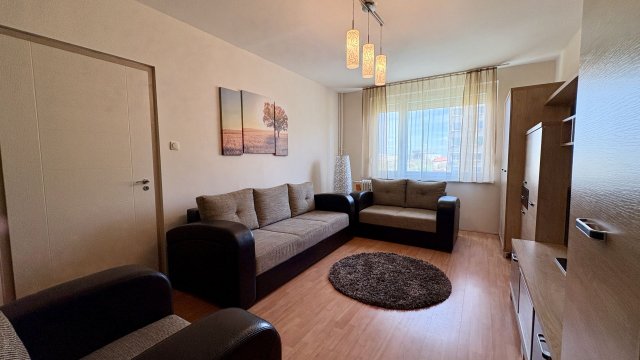 Kiadó panellakás, albérlet, Debrecenben 250 E Ft / hó, 3 szobás