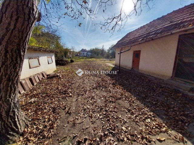 Eladó ikerház, Szegeden 49 M Ft, 2 szobás / költözzbe.hu