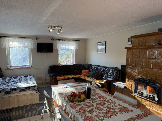 Eladó családi ház, Tényőn 173.5 M Ft, 4 szobás