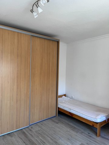 Kiadó téglalakás, albérlet, Pécsett 190 E Ft / hó, 2 szobás