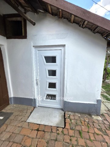 Eladó családi ház, Kunszentmártonban 12.999 M Ft, 1+2 szobás