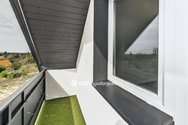 Eladó családi ház, Gyenesdiáson 139 M Ft, 4+1 szobás