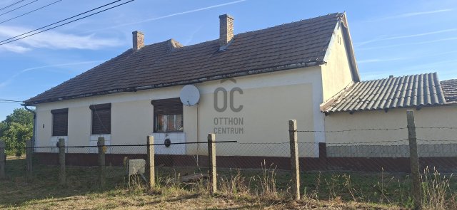 Eladó családi ház, Nyírmadán 8 M Ft, 2 szobás