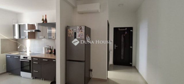 Kiadó téglalakás, albérlet, Taksonyon 250 E Ft / hó, 3 szobás