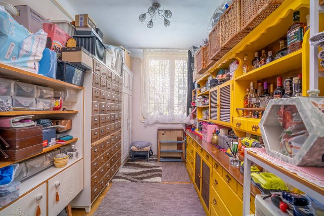 Eladó panellakás, Budapesten, XXI. kerületben 52.9 M Ft