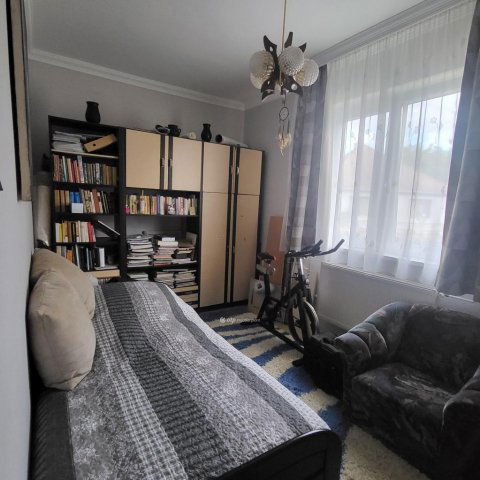 Eladó családi ház, Mikepércsen 87 M Ft, 6+1 szobás