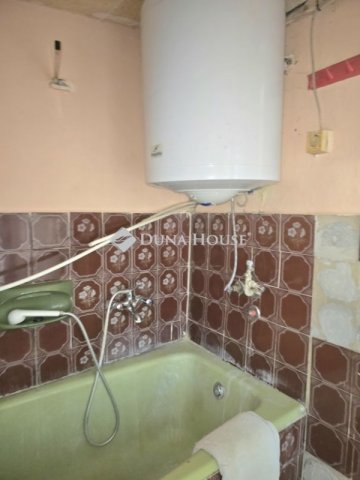 Eladó családi ház, Erdősmecskén 6.5 M Ft, 3 szobás