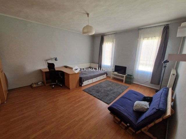 Eladó téglalakás, Budapesten, VIII. kerületben 84 M Ft, 2 szobás