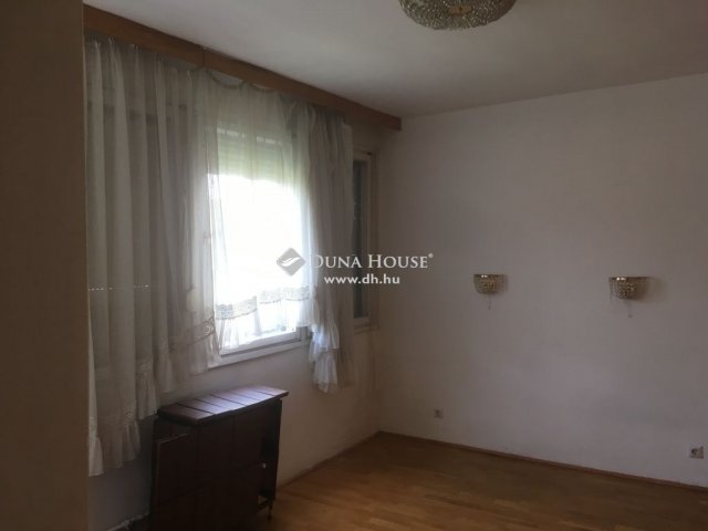 Eladó téglalakás, Budapesten, II. kerületben 106.9 M Ft