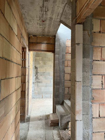 Eladó családi ház, Győrújbaráton 205 M Ft, 4 szobás