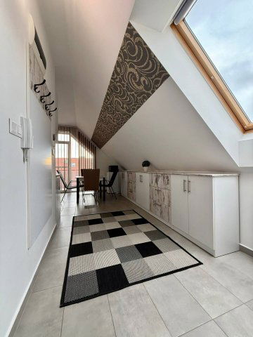 Eladó téglalakás, Pécsett 81.9 M Ft, 3 szobás