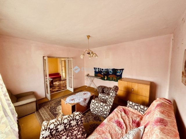 Eladó családi ház, Sándorfalván 59 M Ft, 2+1 szobás