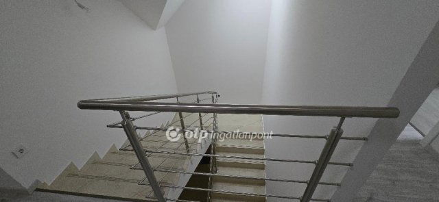 Eladó családi ház, Debrecenben 199.9 M Ft, 3 szobás