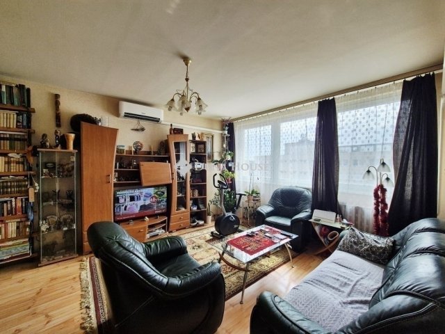 Eladó panellakás, Budapesten, XIV. kerületben 82.9 M Ft, 3 szobás