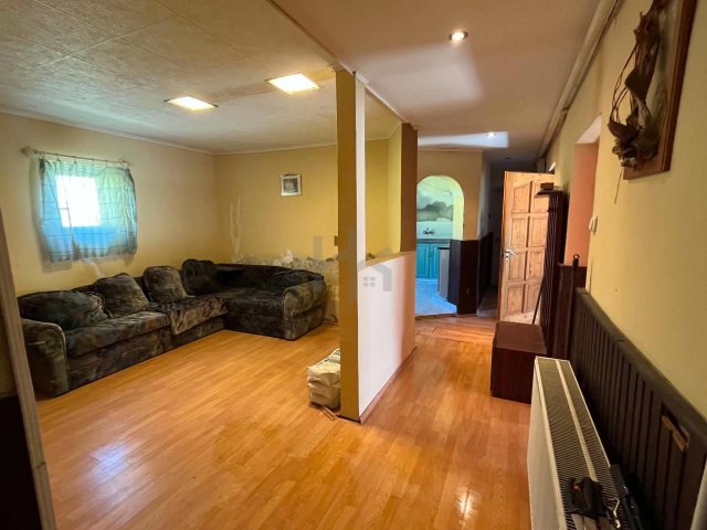 Eladó családi ház, Kaposfőn 34.9 M Ft, 4 szobás