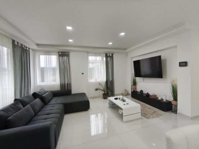 Eladó családi ház, Nyíregyházán 139 M Ft, 4+1 szobás